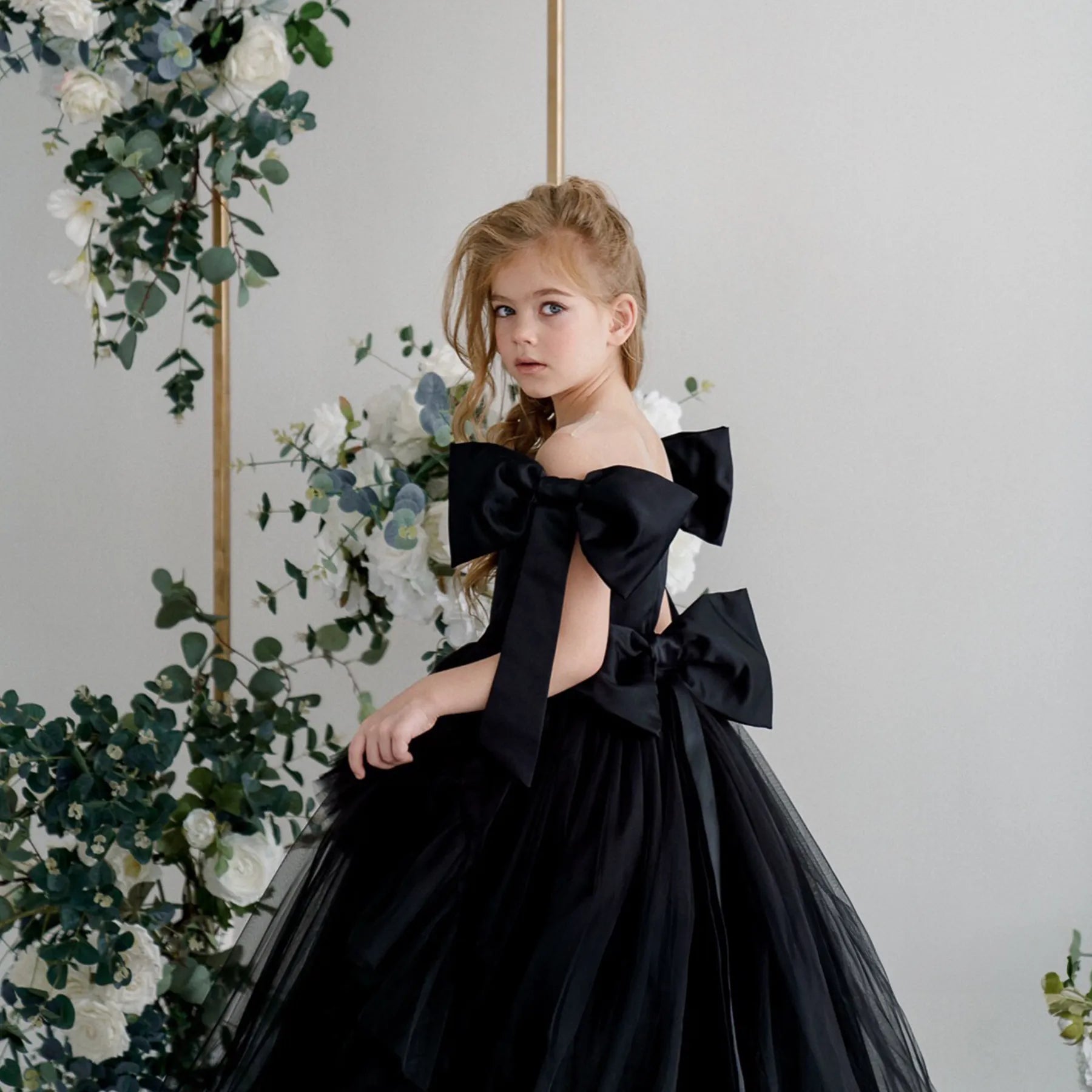 Flower Girl Dress with Satin Train "Tyra"